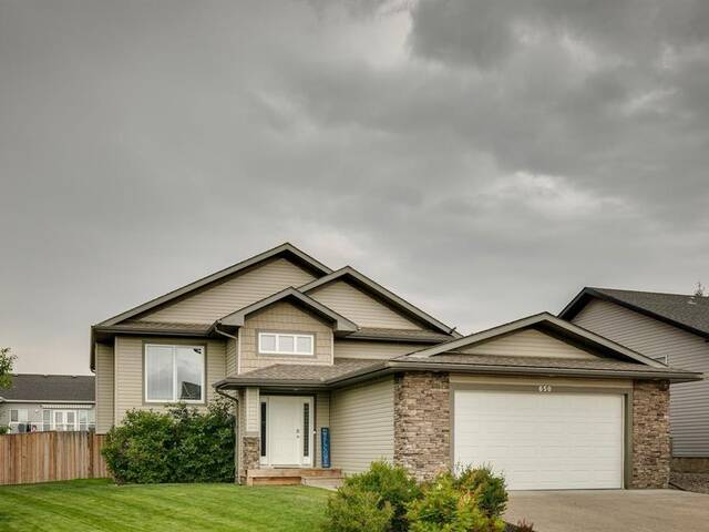 650 West Highland Crescent Carstairs