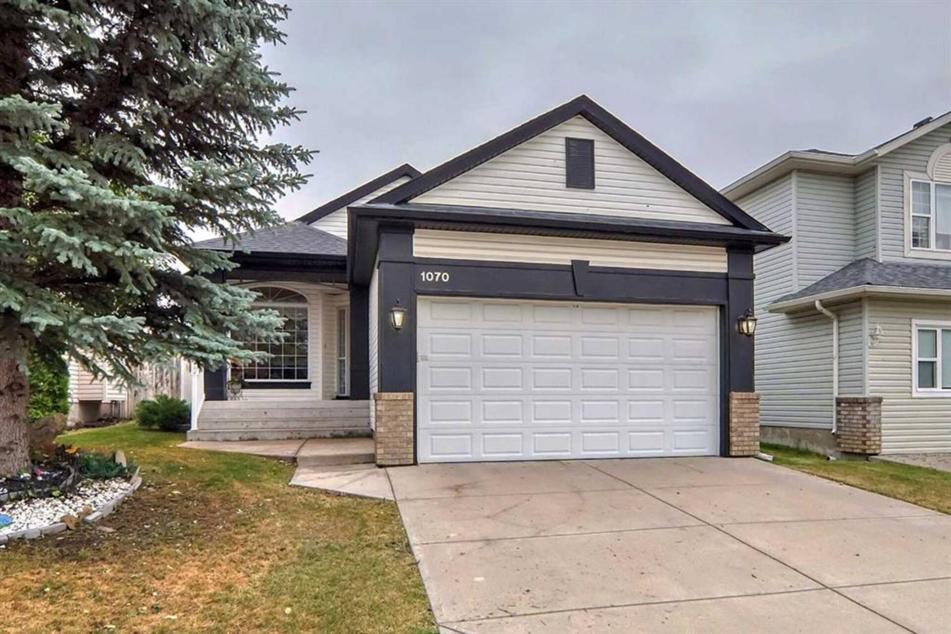 1070 Coventry Drive NE Calgary