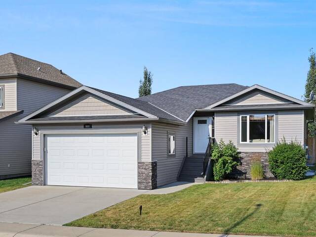 669 West Highland Crescent Carstairs