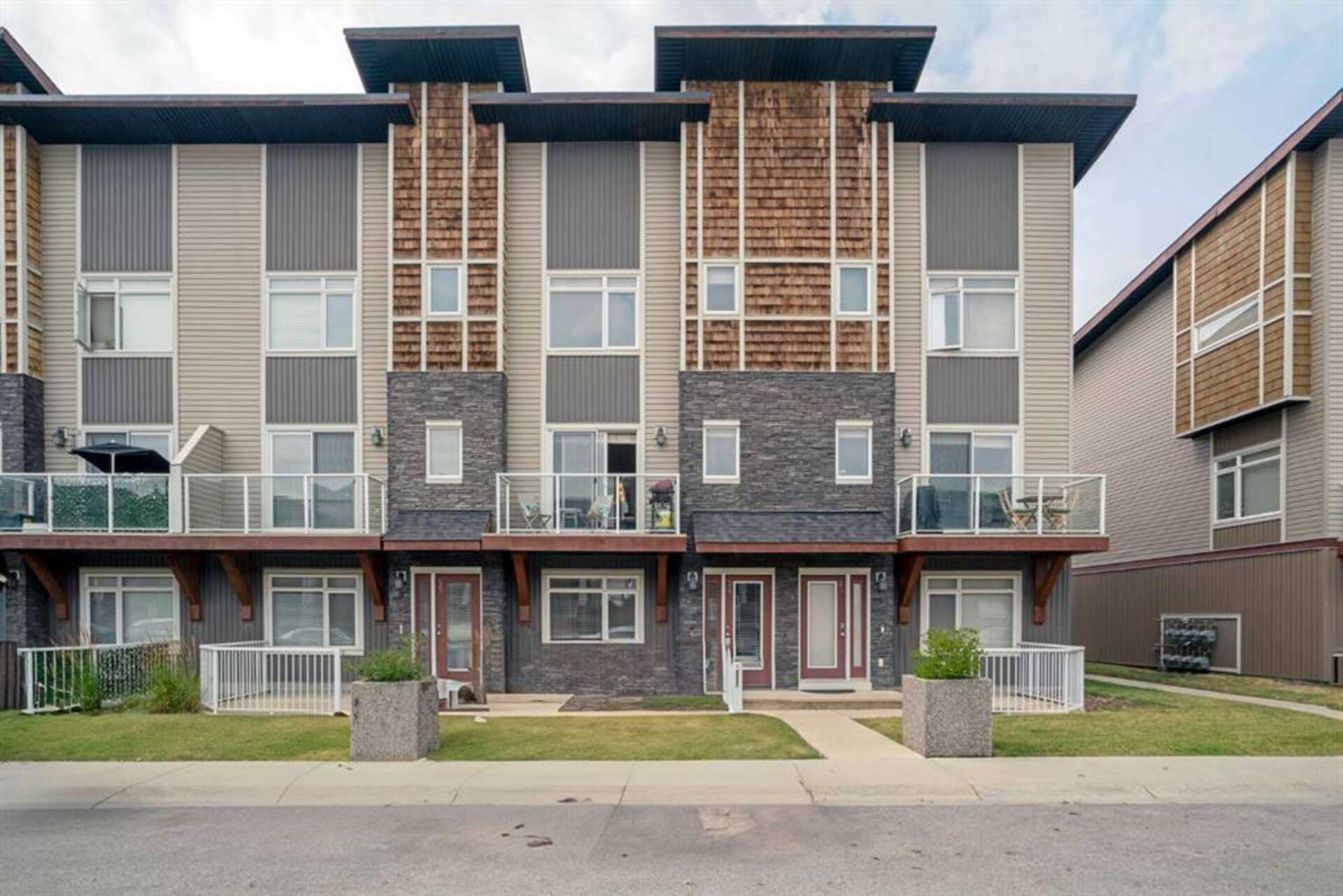 31 Skyview Point Link NE Calgary