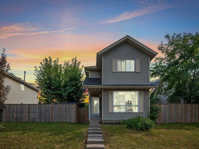 19 Appletree Close SE Calgary