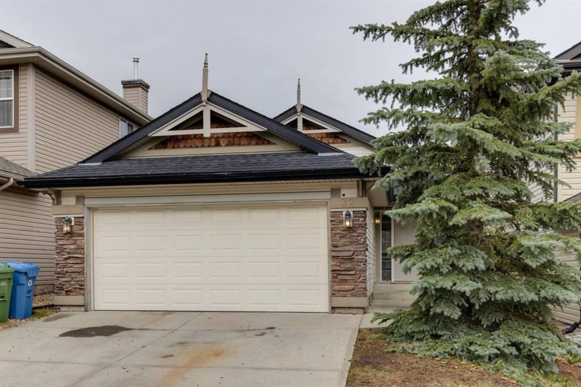 32 Covehaven Terrace NE Calgary