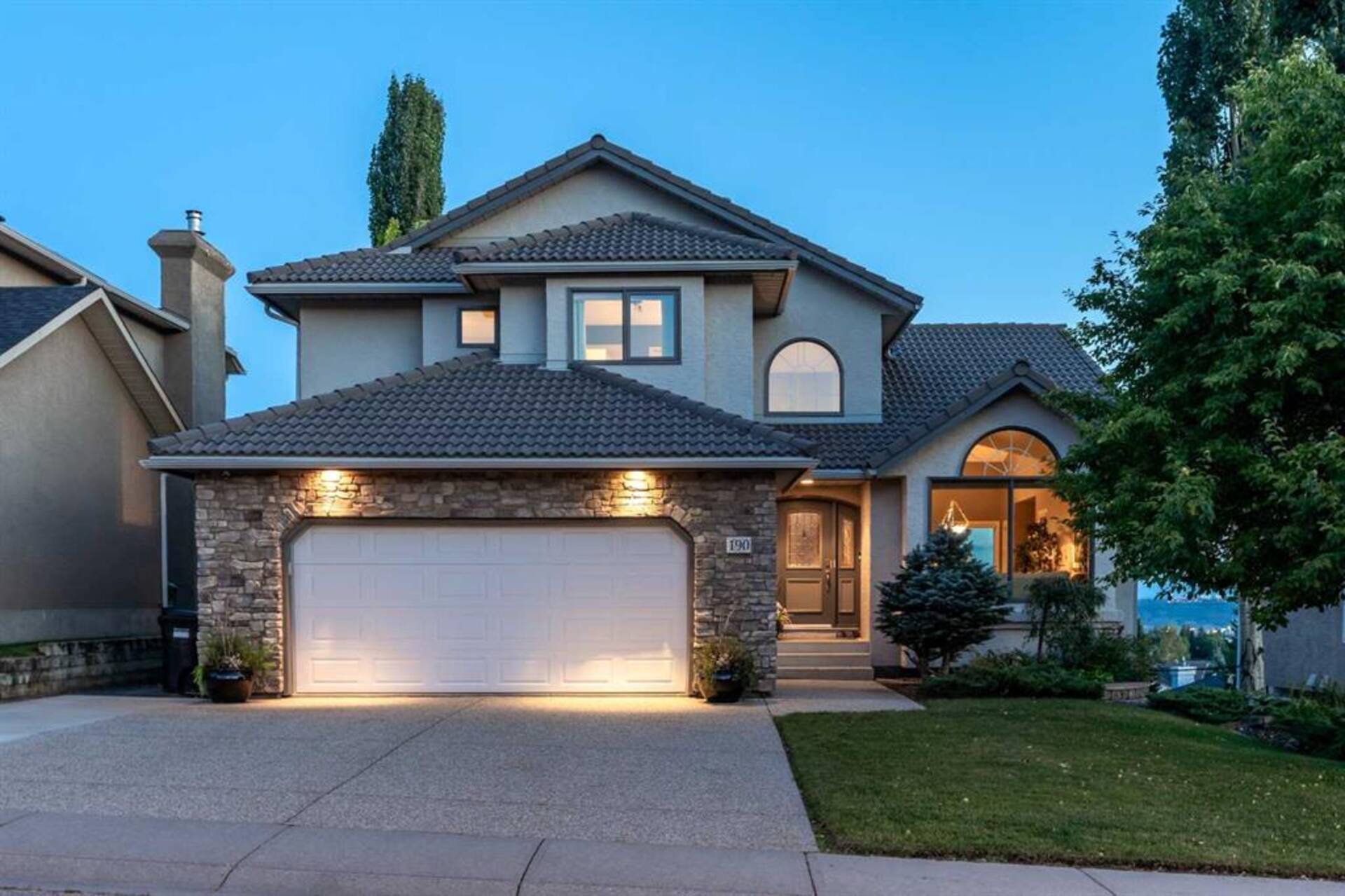 190 Edgeview Drive NW Calgary