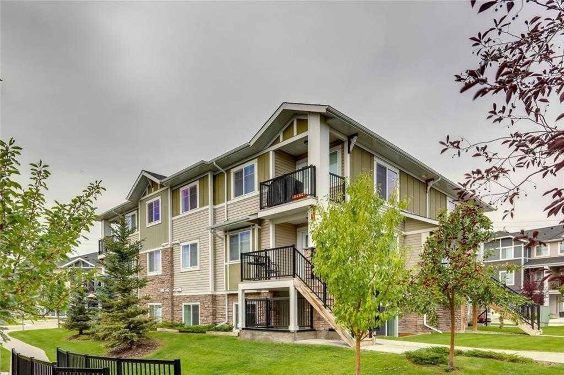 153, 300 Marina Drive Chestermere