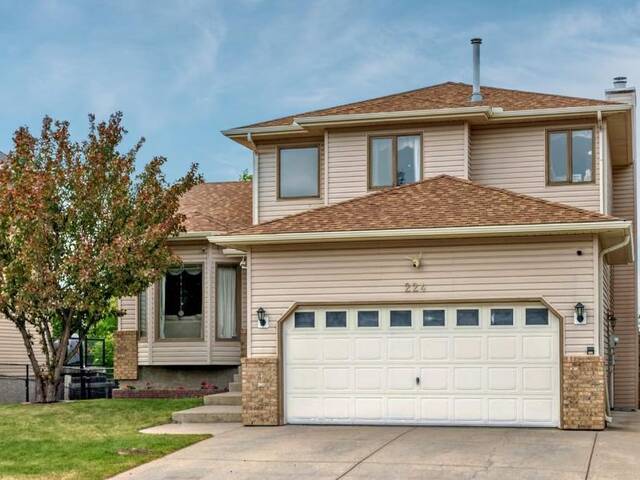 224 Edgebank Circle NW Calgary