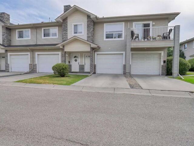 6823 Pinecliff Grove NE Calgary