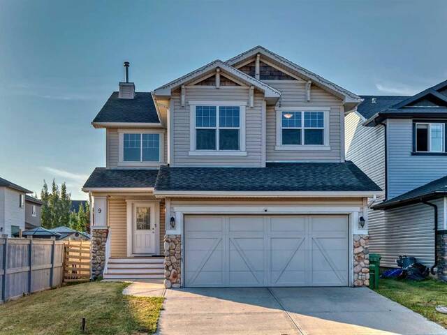 9 Kingsland Close SE Airdrie