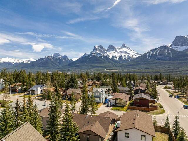 3, 1000 Cougar Creek Drive Canmore