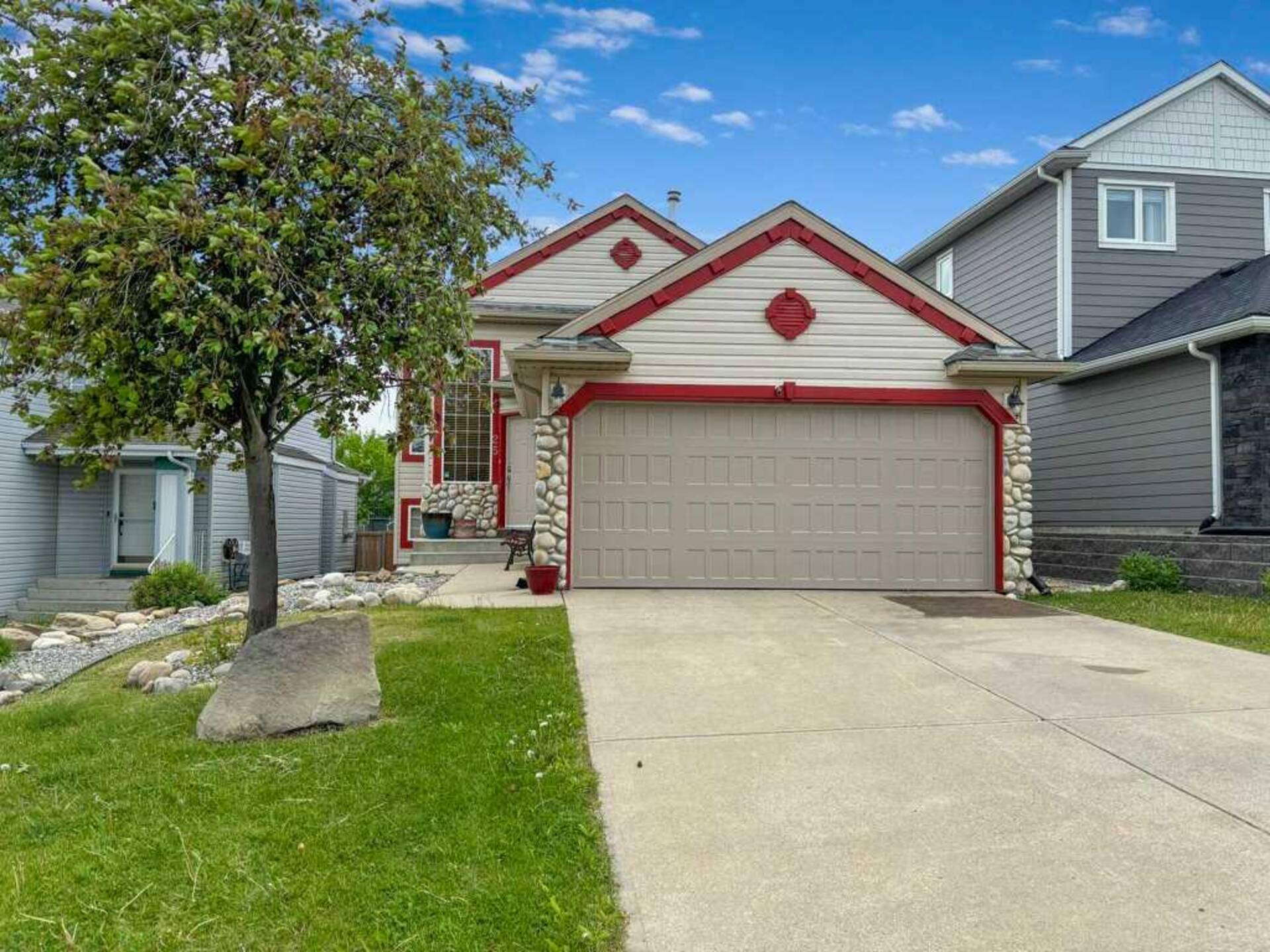 25 Harvest Oak Drive NE Calgary