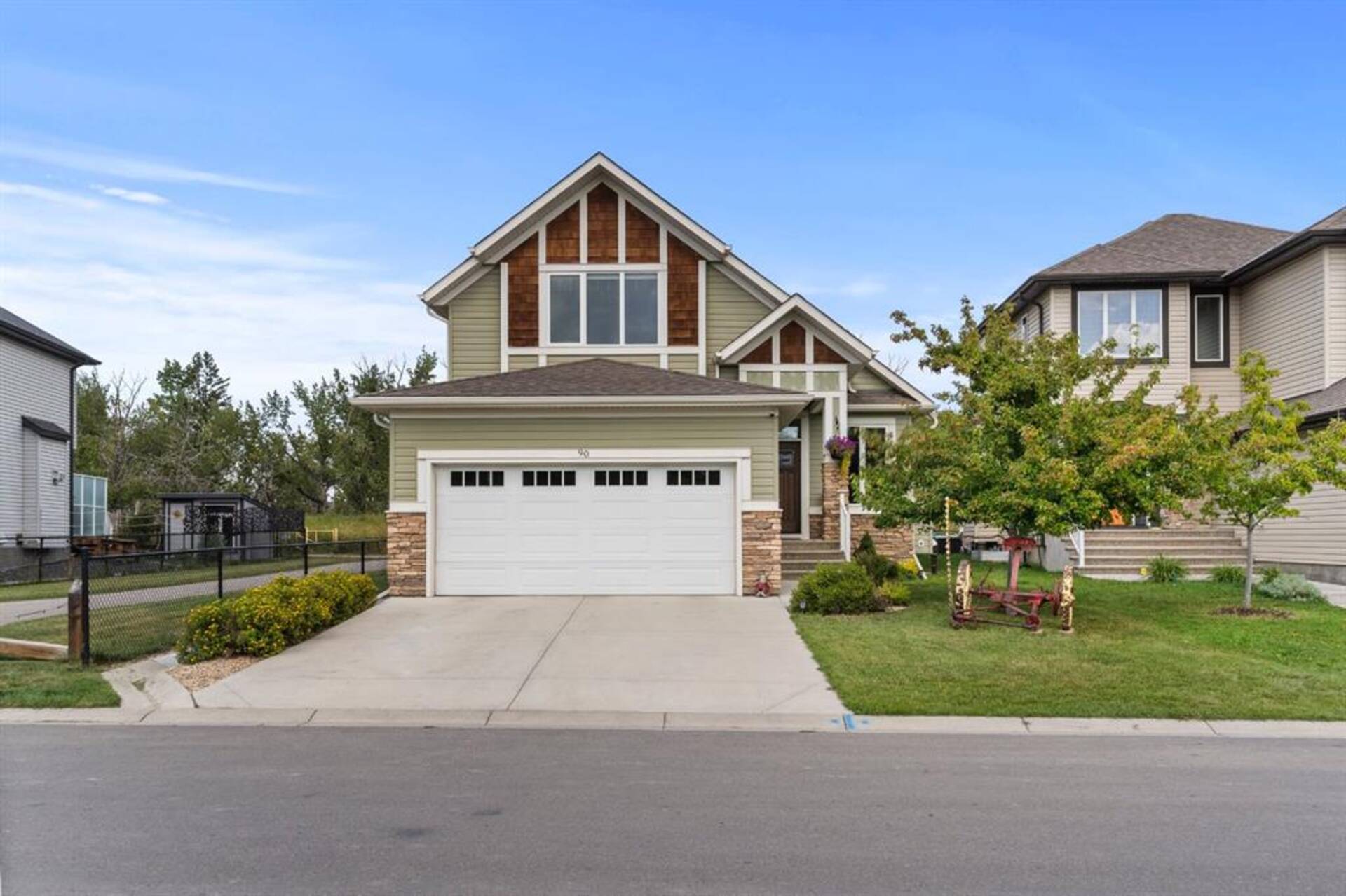 90 Sheep River Cove Okotoks