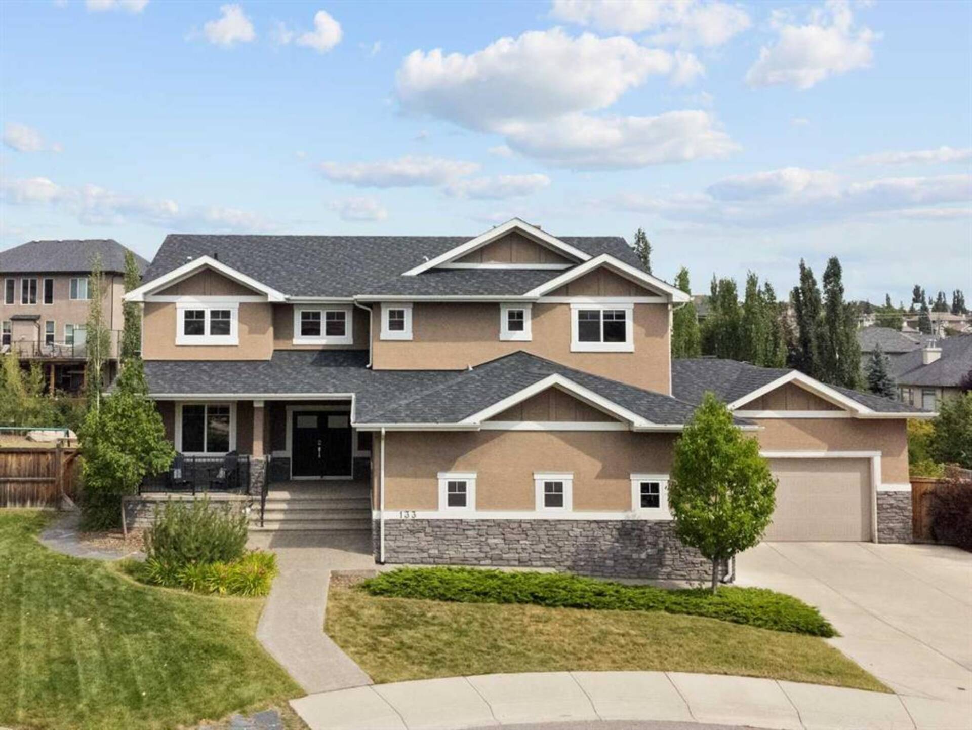 133 Elmont Bay SW Calgary