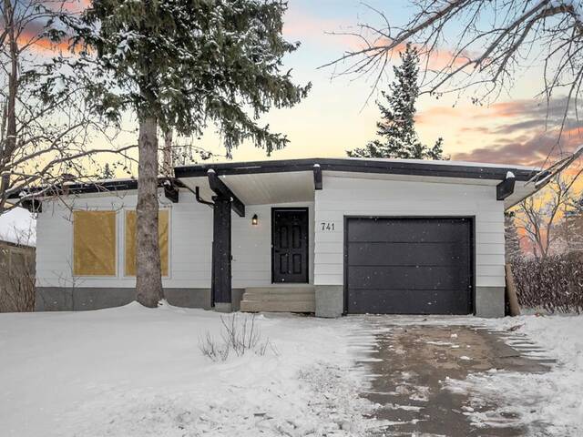 741 120 Avenue SW Calgary