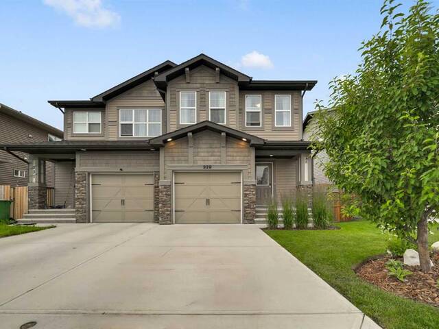 329 Heartland Crescent Cochrane