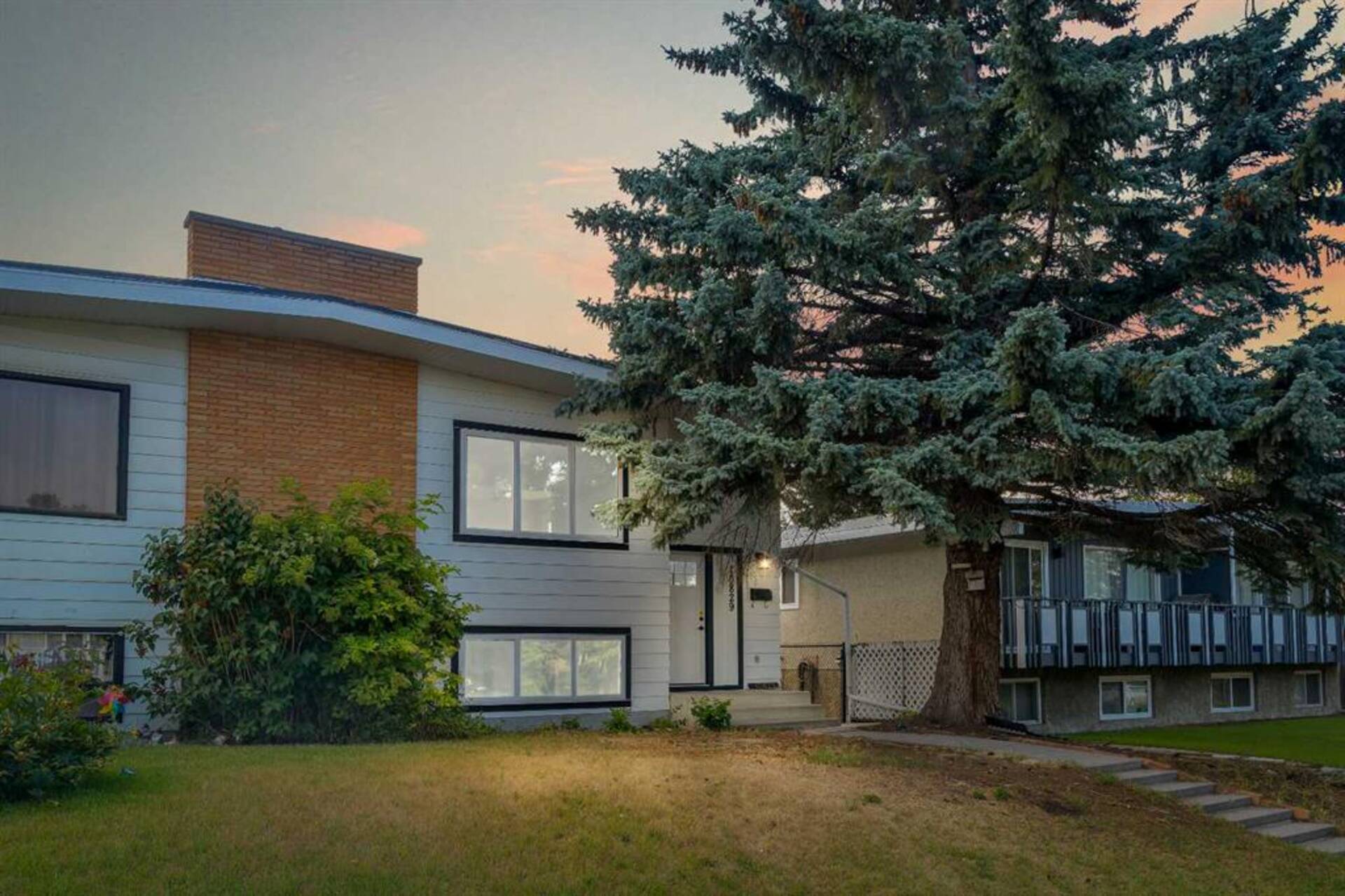 10829 Sacramento Drive SW Calgary