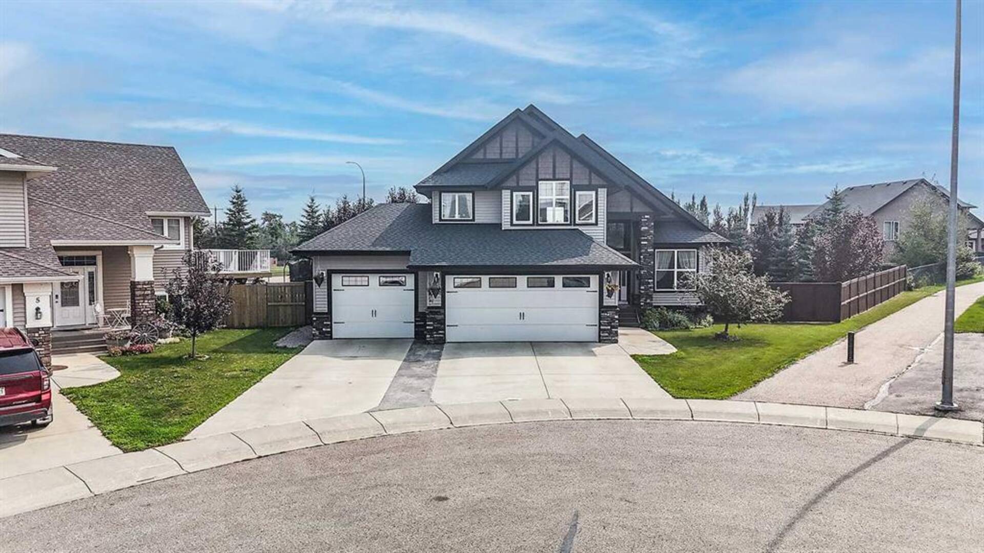 4 Edina Close Lacombe