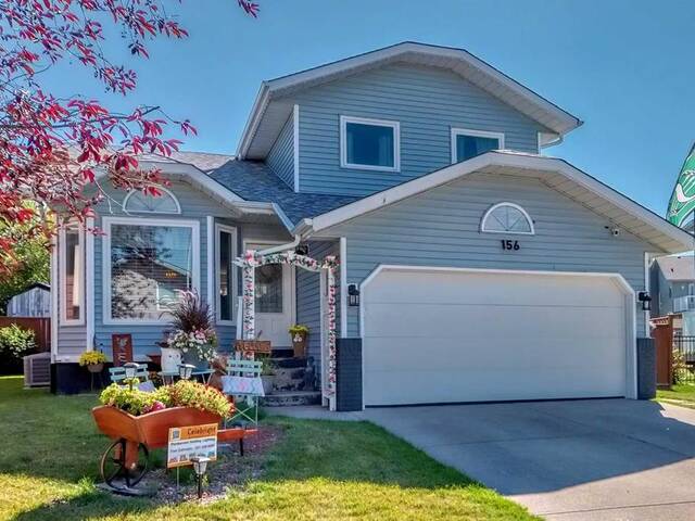 156 Maple Way SE Airdrie