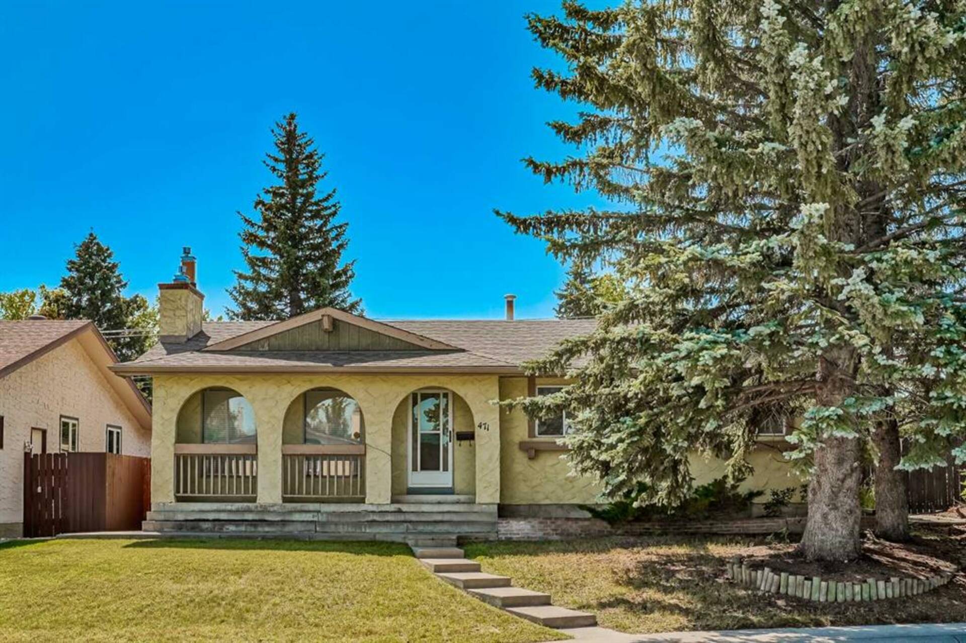 471 Cedarpark Drive SW Calgary