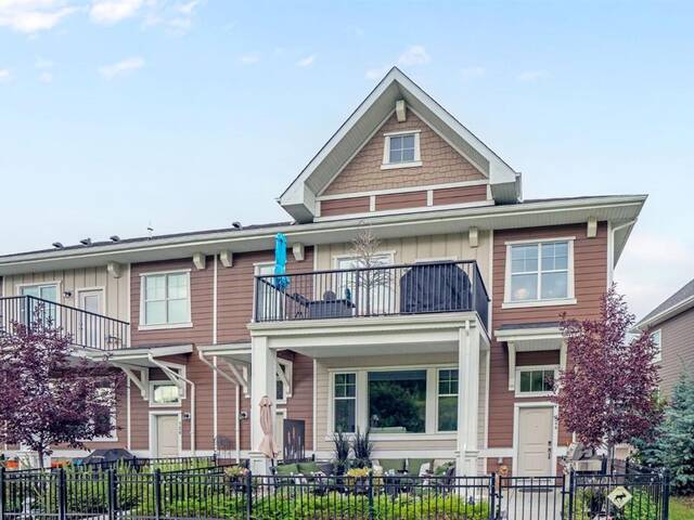 722 Cranbrook Walk SE Calgary