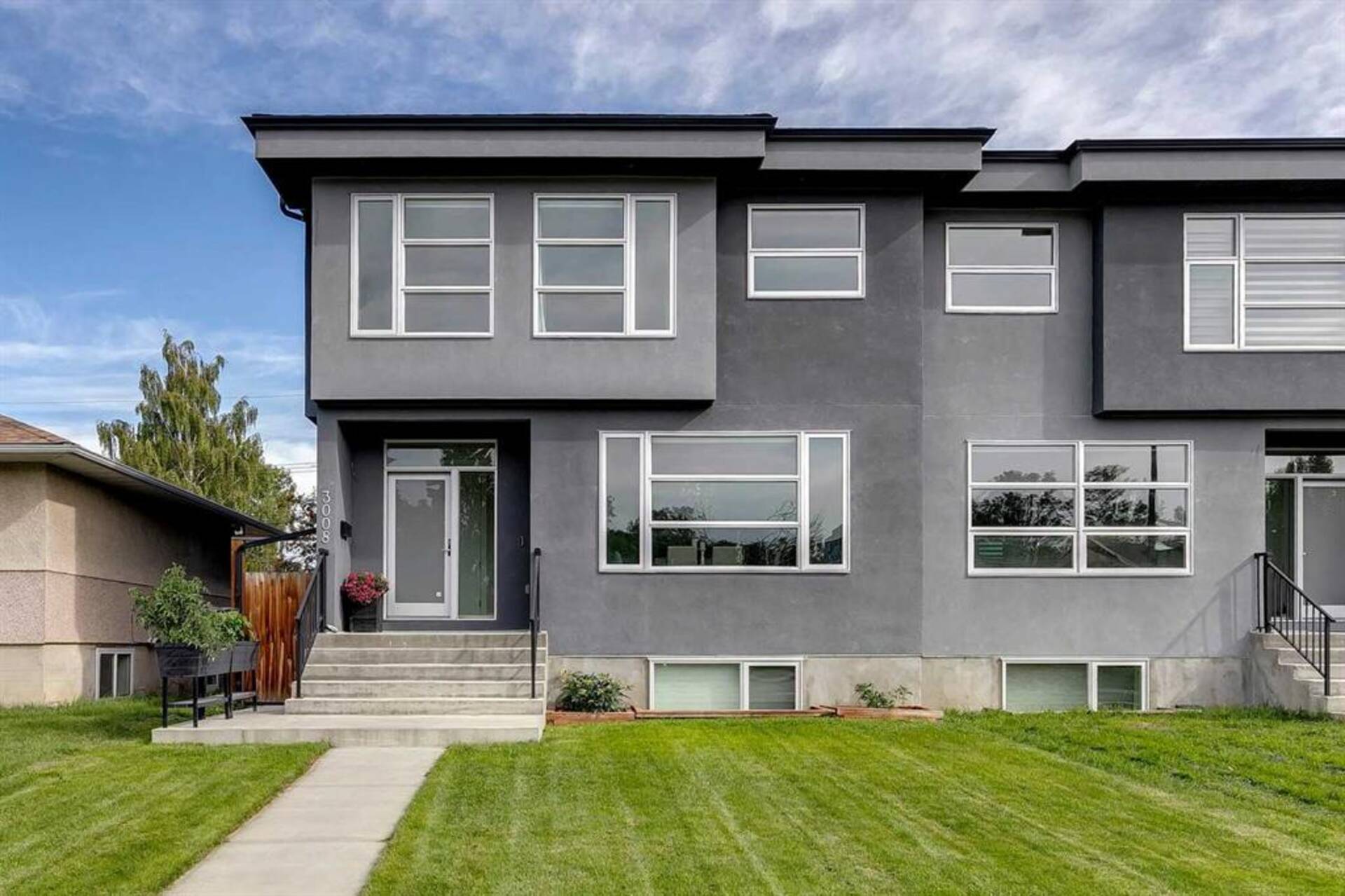 3008 14 Avenue SW Calgary