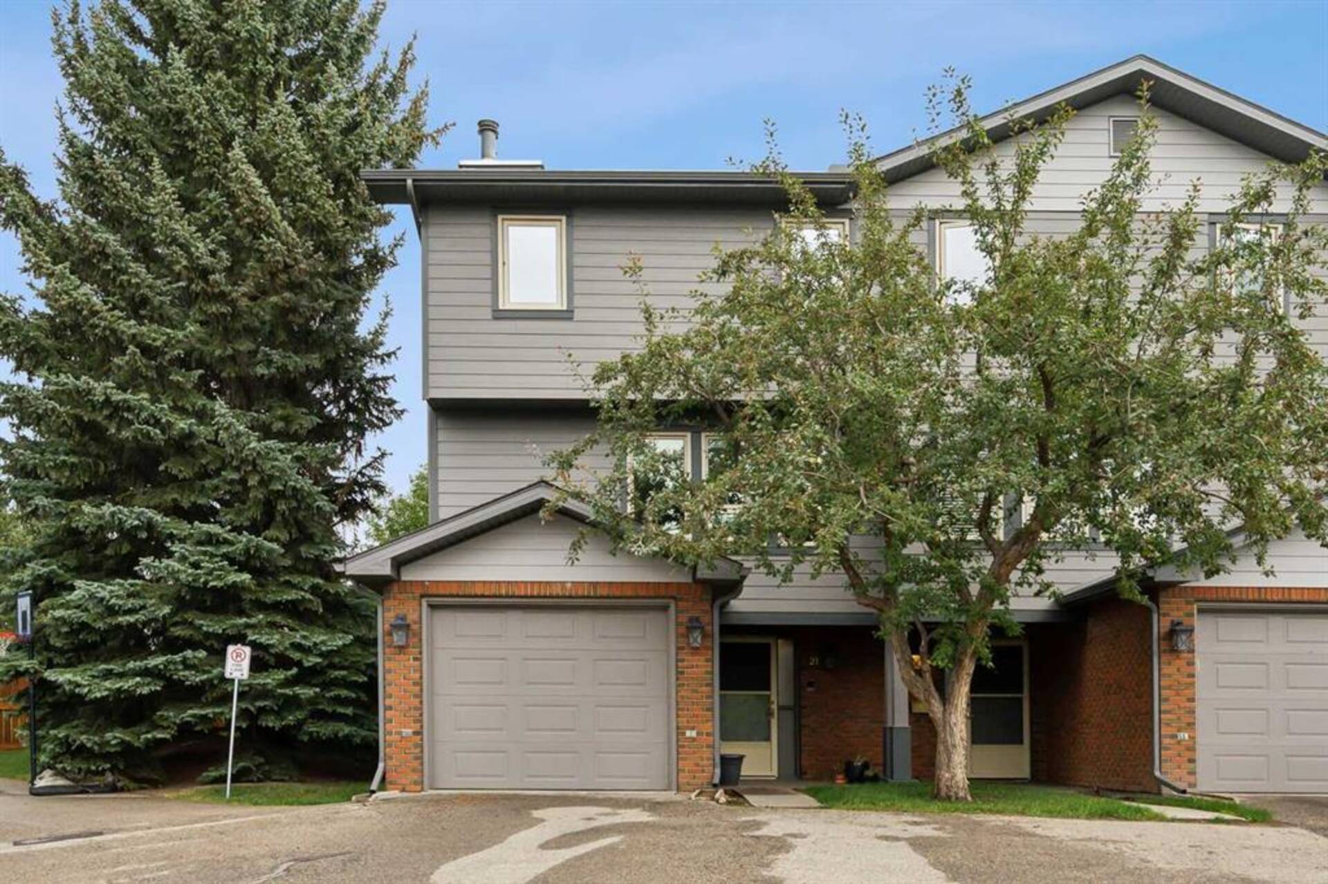 21, 64 Woodacres Crescent SW Calgary