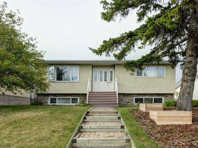 304 Huntridge Road NE Calgary