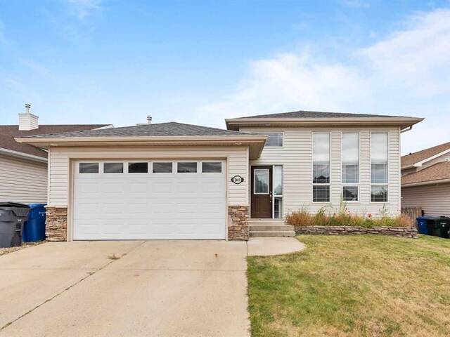 2440 Hatcher Drive NE Medicine Hat