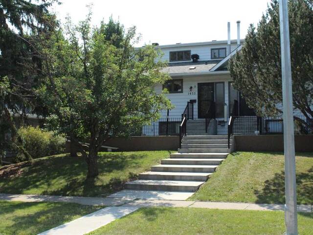 9, 1435 96 Avenue SW Calgary