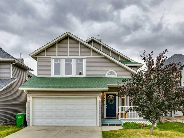 124 Bayside Point SW Airdrie