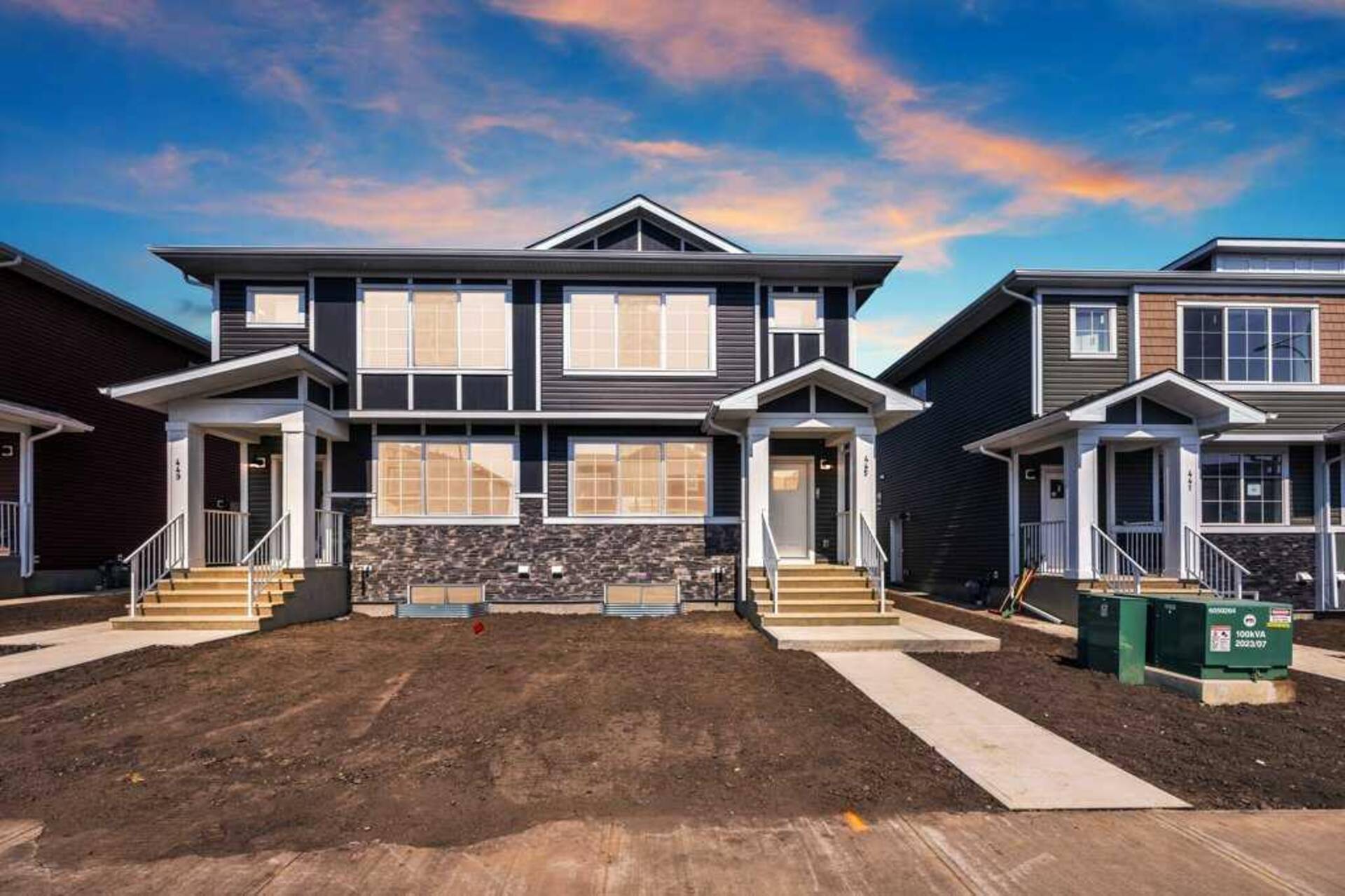 445 Chelsea Key Chestermere