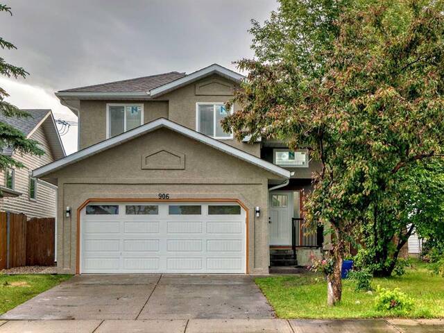 906 Applewood Drive SE Calgary