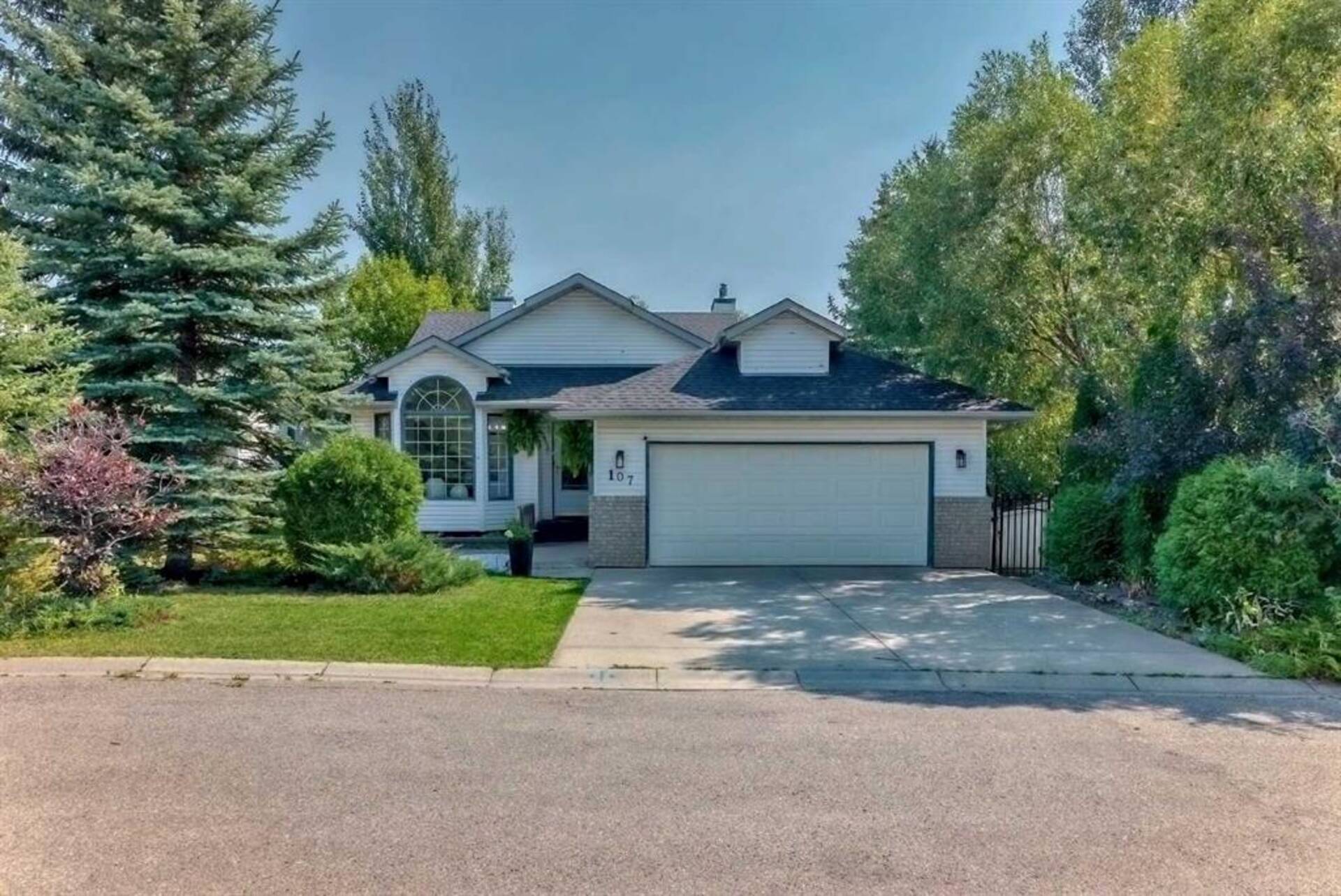 107 Millview Place SW Calgary