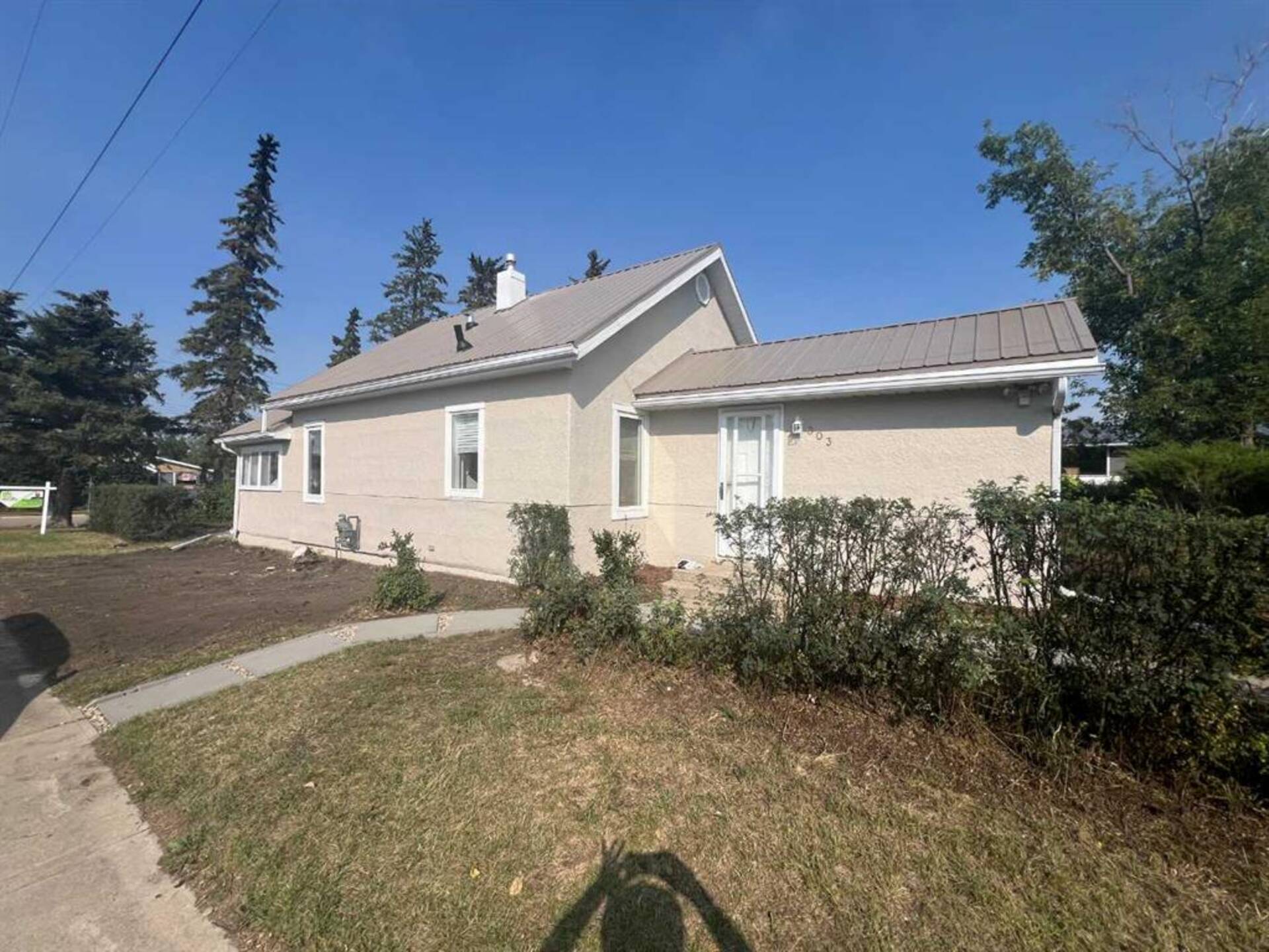 301 Divilder Avenue Trochu