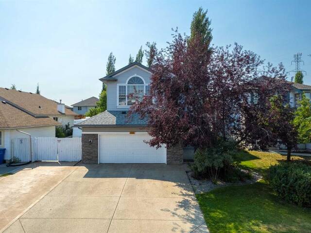 199 West Lakeview Circle Chestermere