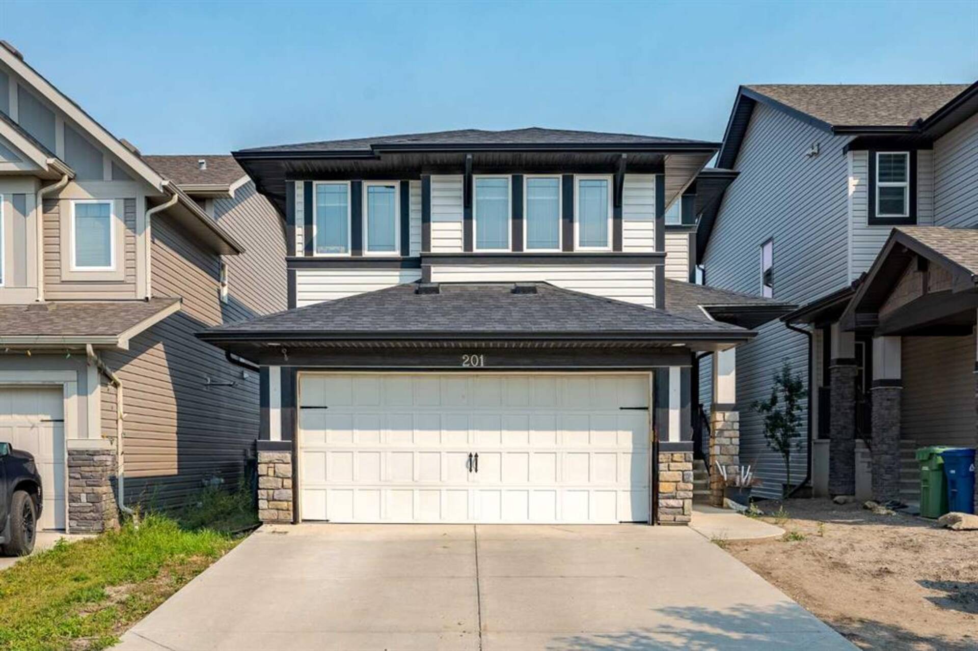 201 Hillcrest Drive SW Airdrie