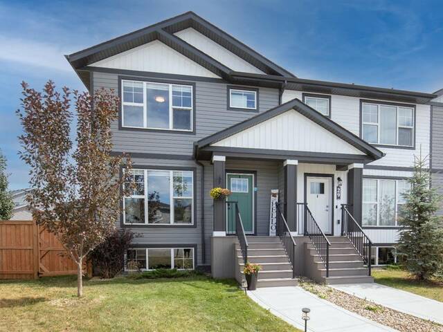 30 Hawthorn Place Sylvan Lake