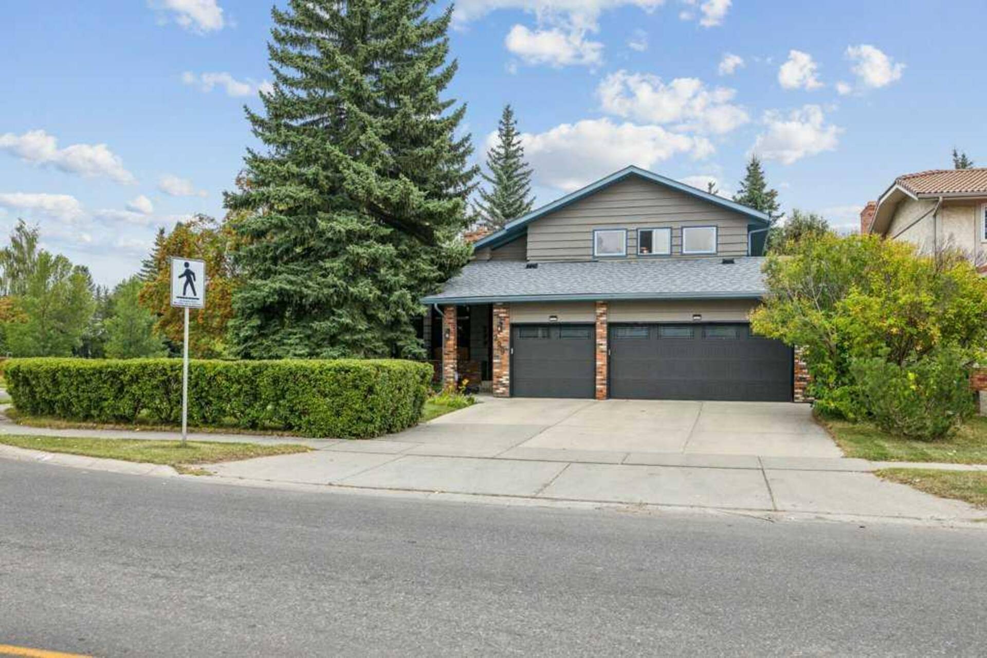 299 Woodfield Road SW Calgary