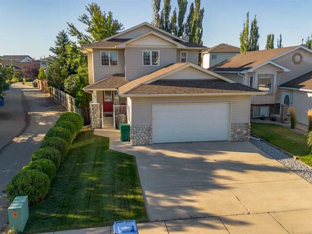 16 Rivercrest Court W Lethbridge