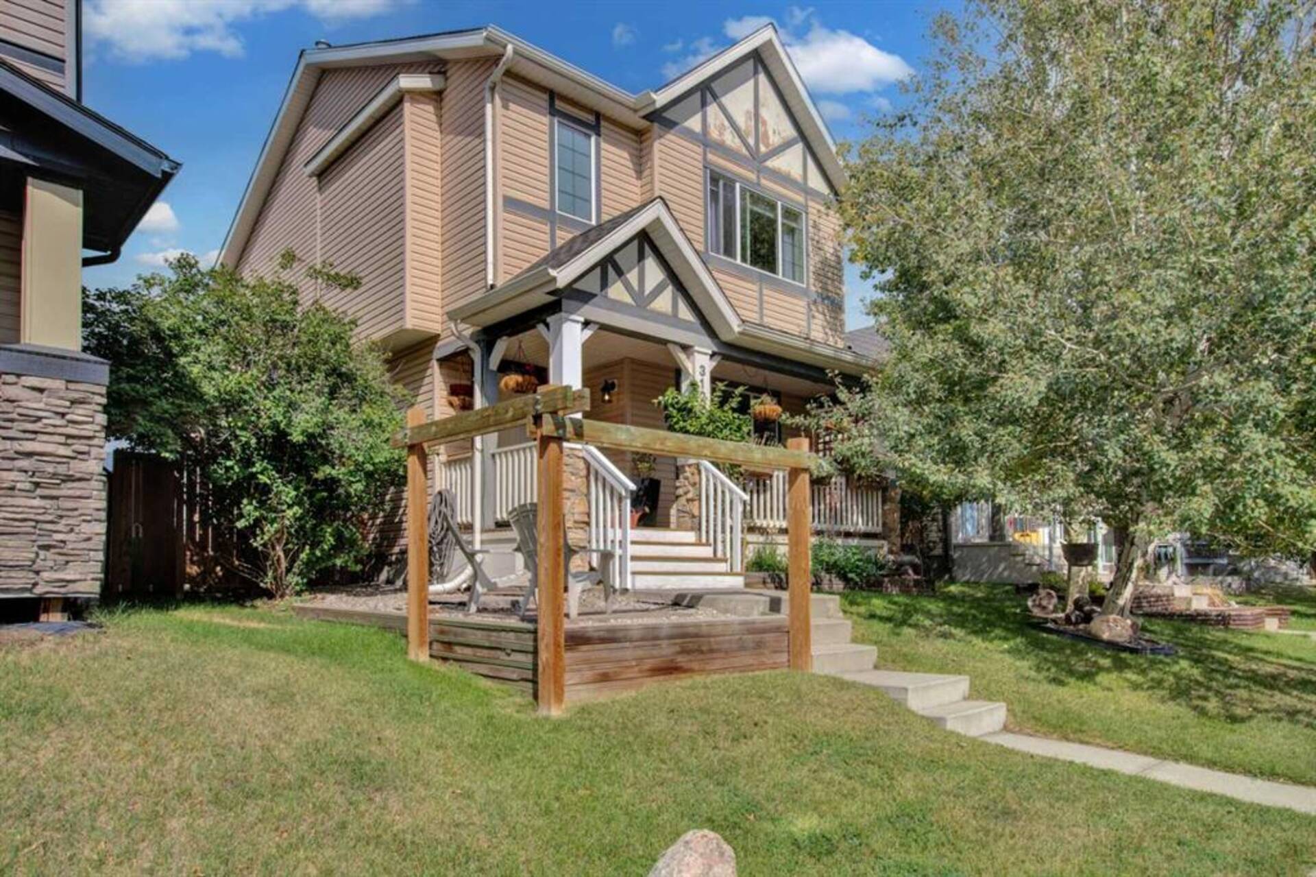 312 Drake Landing Close Okotoks