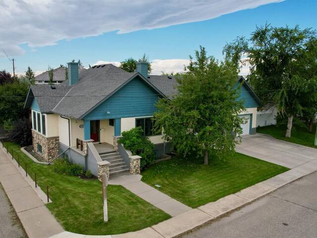 570 27 Street Fort Macleod