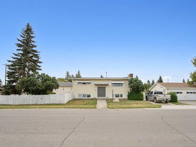 405 1 Avenue NE Airdrie