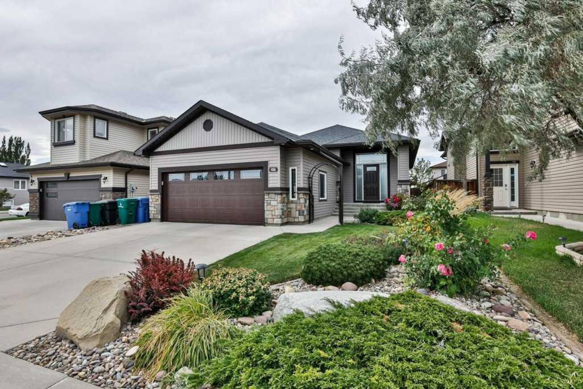 406 Gateway Crescent S Lethbridge