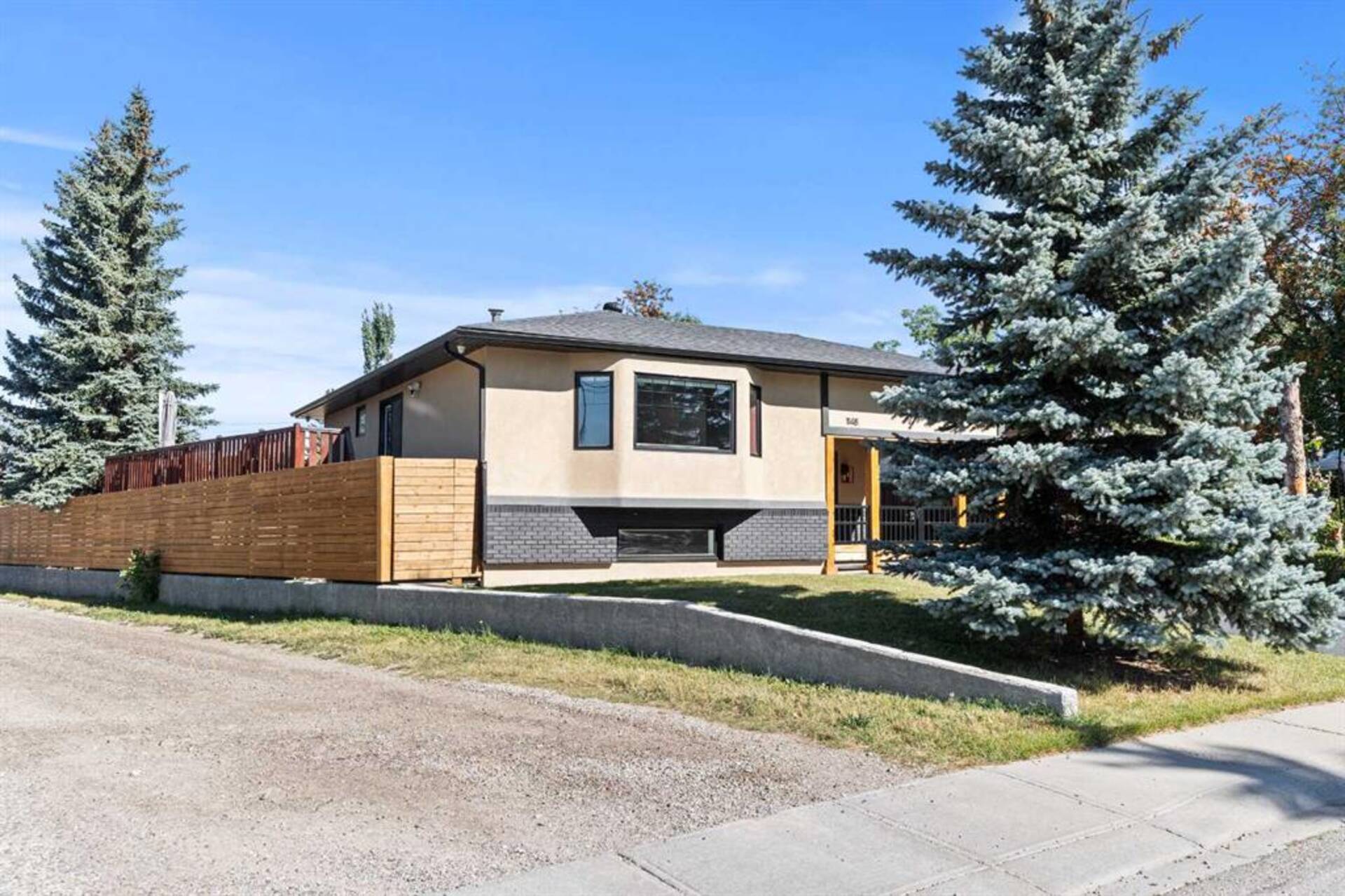 1148 Southglen Drive SW Calgary