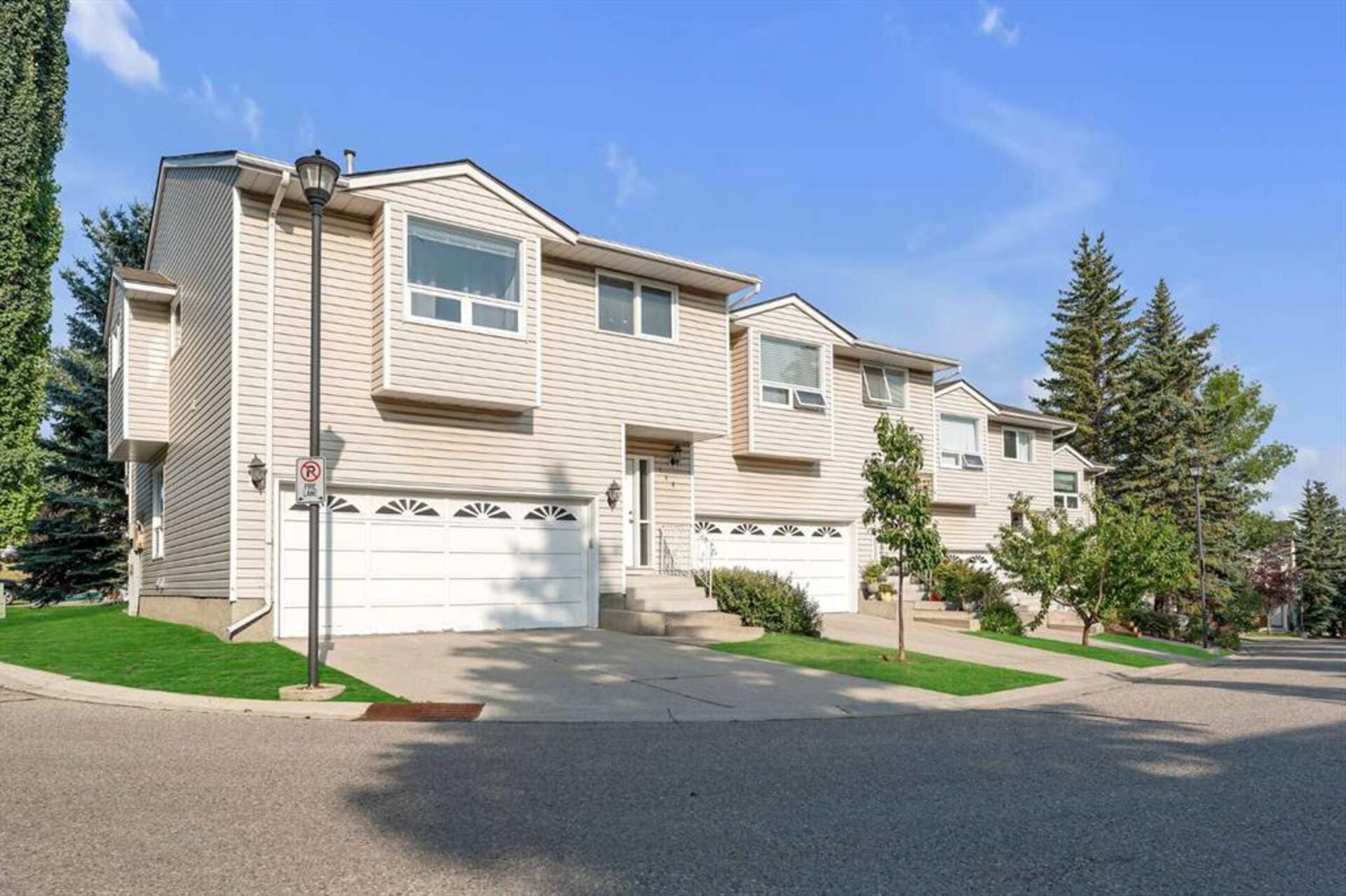 140 Prominence Heights SW Calgary