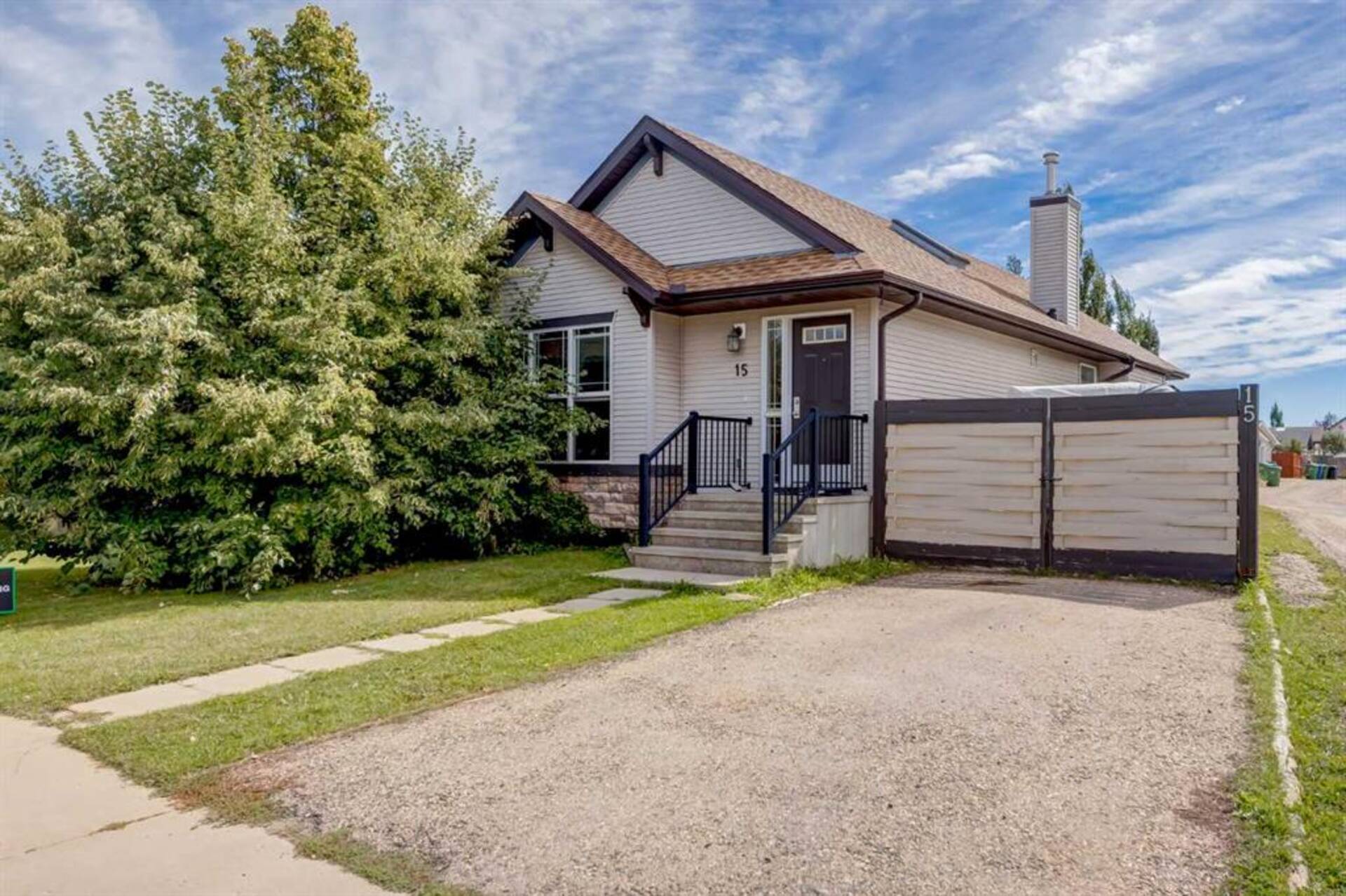 15 Cramond Circle SE Calgary