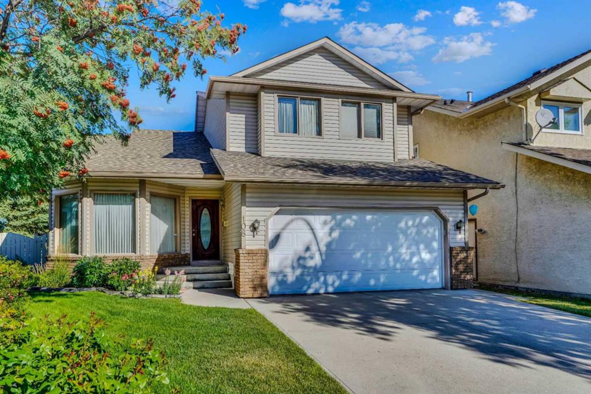 108 Edgebrook Place NW Calgary