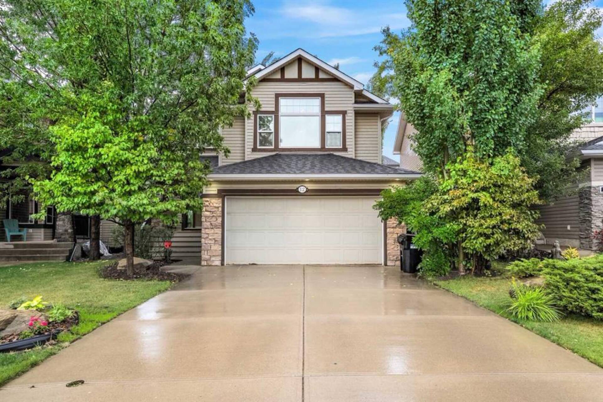 12 Crestmont Drive SW Calgary