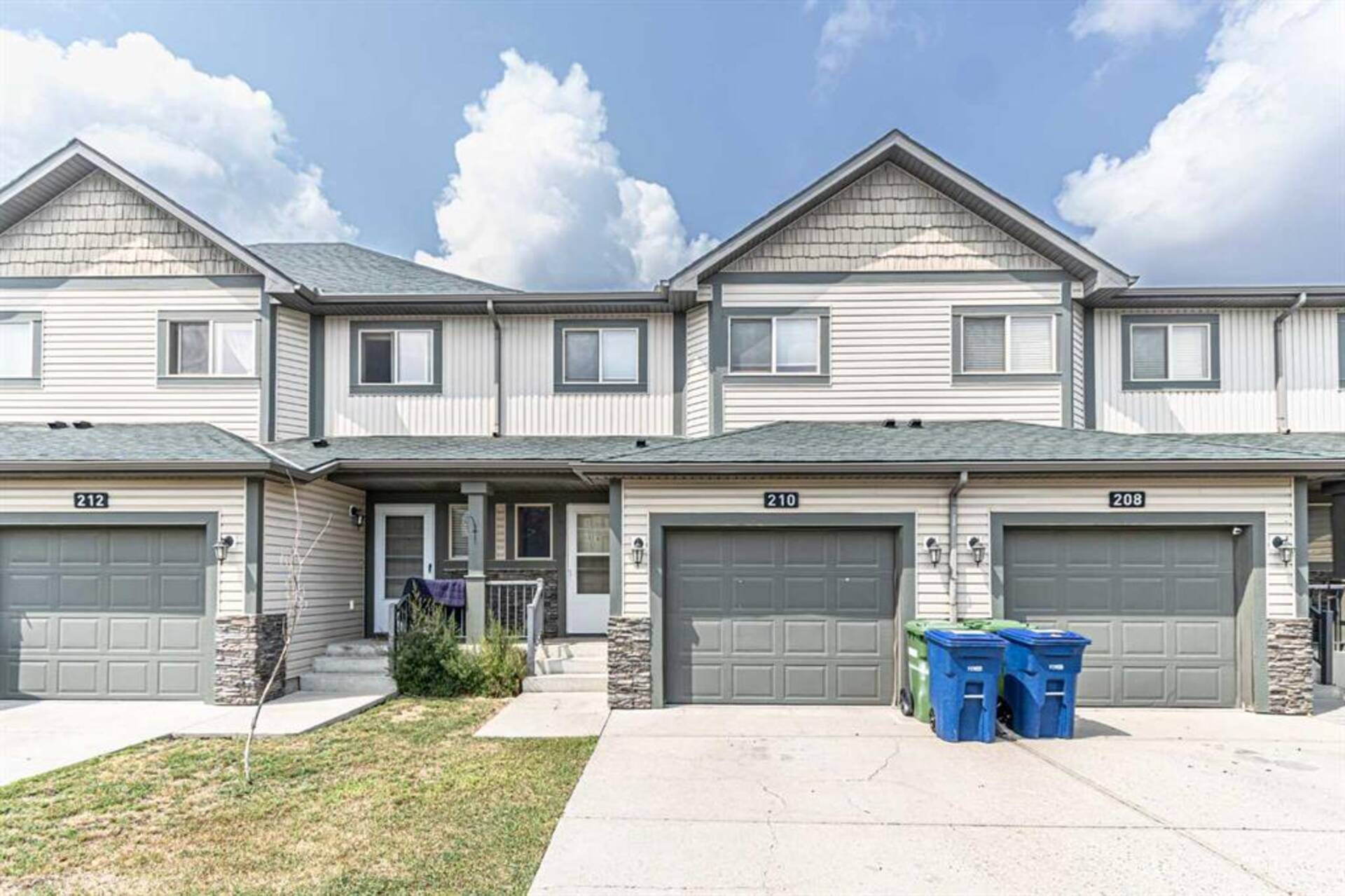 210 Bayside Point SW Airdrie