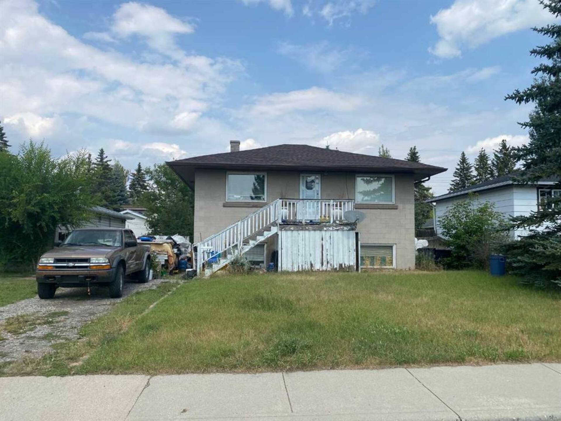 8136 47 Avenue NW Calgary