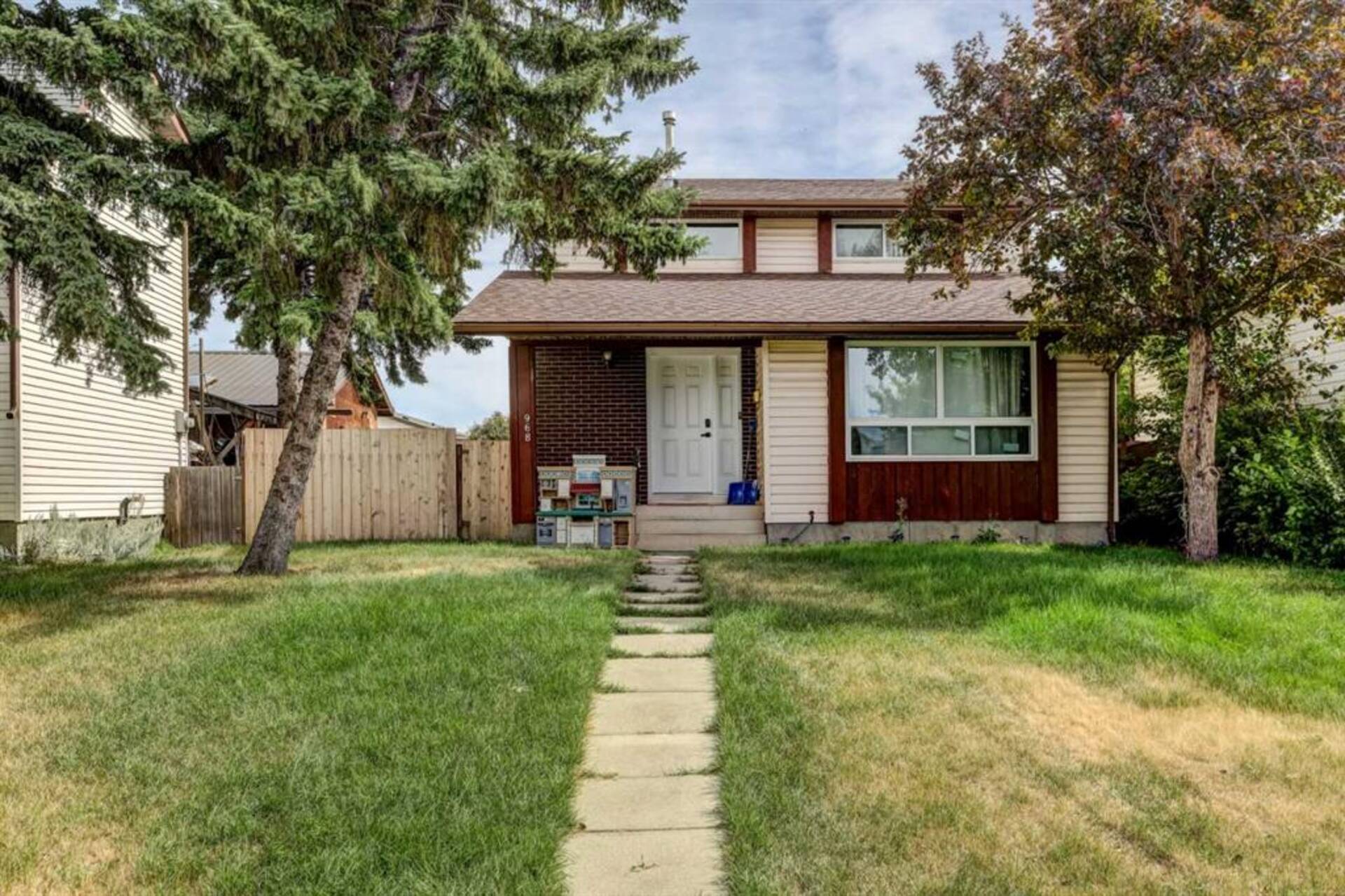 968 Abbeydale Drive NE Calgary