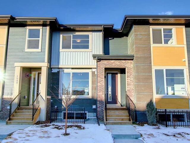 332 Waterford Boulevard Chestermere